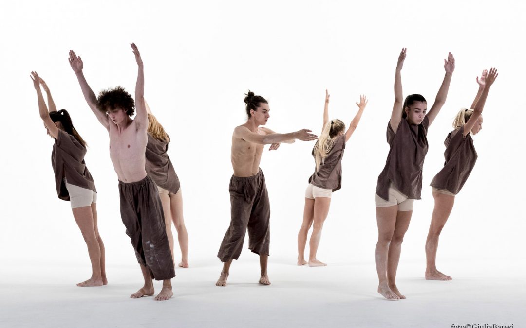 “Innamorarsi della Terra”: lo spettacolo di danza